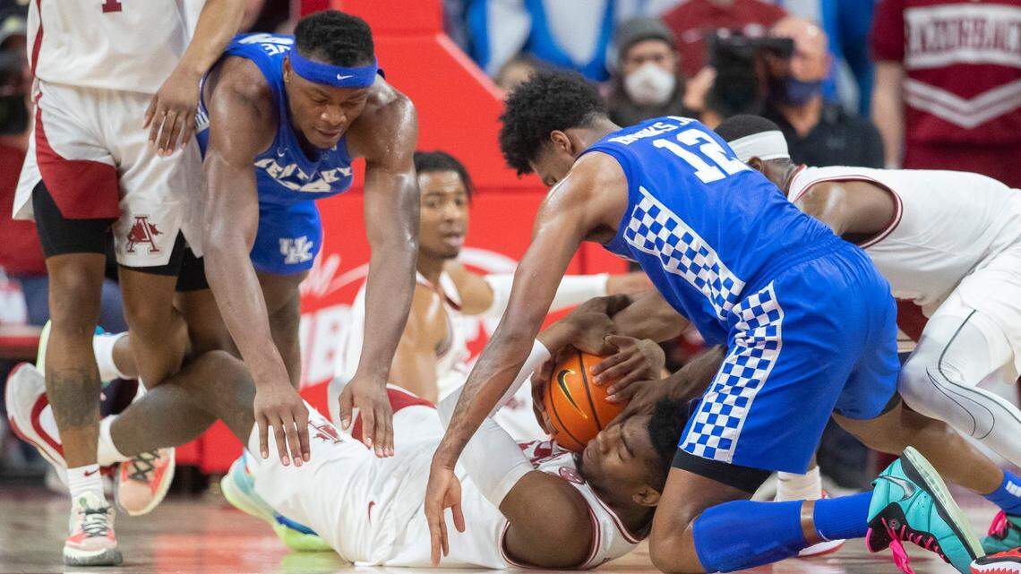 Box score from Kentucky basketball’s 75-73 loss at No. 18 Arkansas