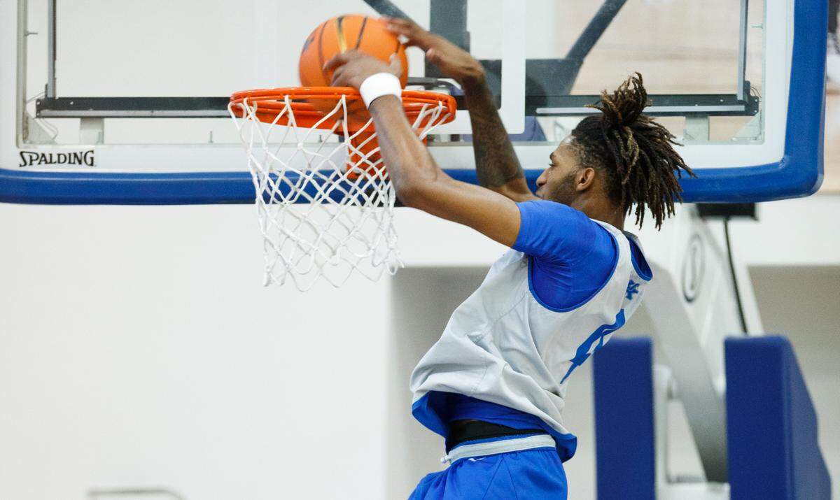 Daimion Collins dunks the ball during the Kentucky Pro Day event for NBA scouts on Oct. 9.