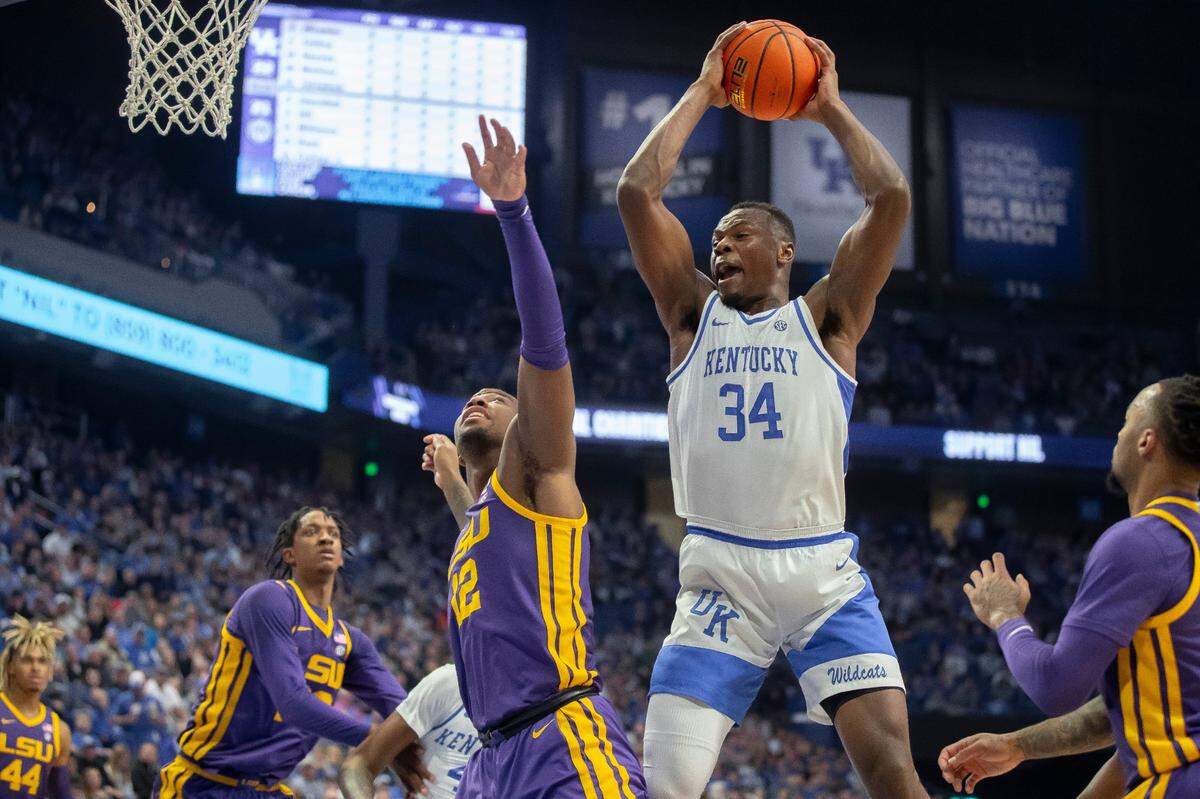 Oscar Tshiebwe (34) has more than 800 rebounds in less than two seasons playing for Kentucky.