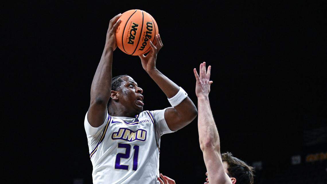 Kentucky basketball is hosting two transfer portal players on recruiting visits