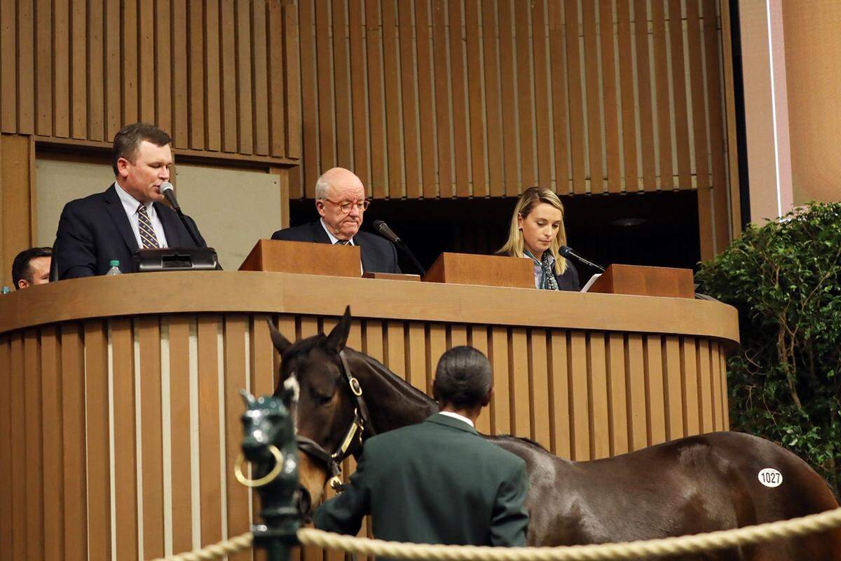 Gabby Gaudet took the Keeneland auction stand on Jan. 15 with auctioneers Wade Cunningham and Ryan Mahan. She is the first woman to work as an announcer for the Thoroughbred sales.
