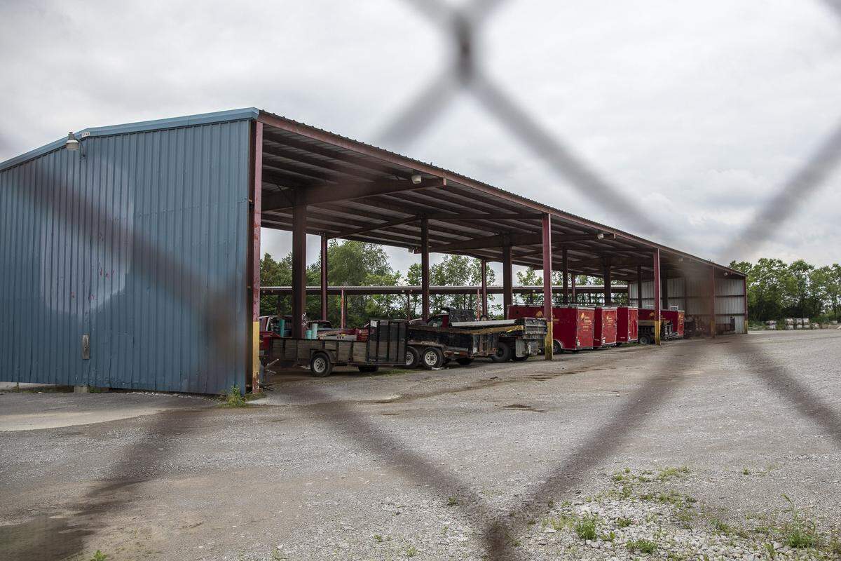 Nature’s Expressions Landscaping in Nicholasville locked its gates on June 3. Homeowners with unfinished projects were not given any notice of the impending bankruptcy.