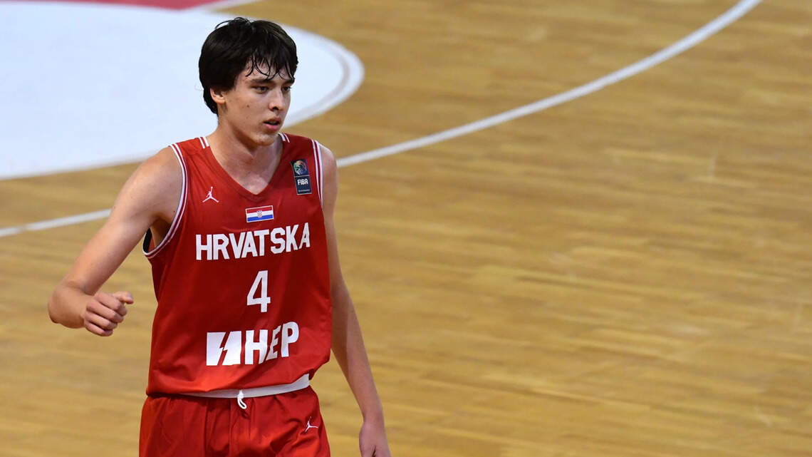 Andrija Jelavic hasn’t joined the Kentucky basketball team. Here’s the reason