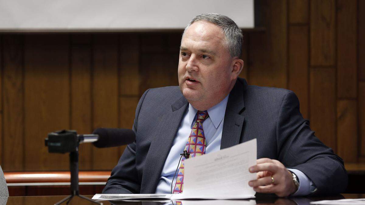 Superintendent 
Tom Shelton explained why budget cuts don't affect construction.   