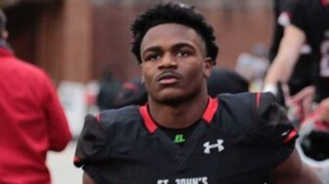 Alabama beats out Georgia, Michigan for its first running back in 2019 class