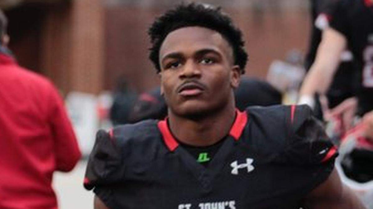 Keilan Robinson, a four-star running back out of Washington, D.C., announced on Wednesday he has committed to play football at Alabama.