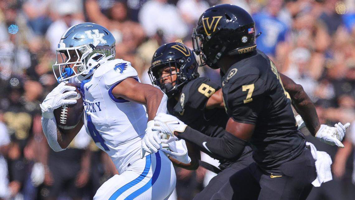College football final: Kentucky Wildcats 45, Vanderbilt Commodores 28