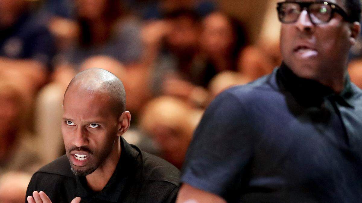 Kentucky assistant coaches K.T. Turner (left) and Chin Coleman (right) coach the Wildcats during their 102-40 win over Tec De Monterrey on Thursday, August 11, 2022. (Photo by Chet White | UK Athletics)