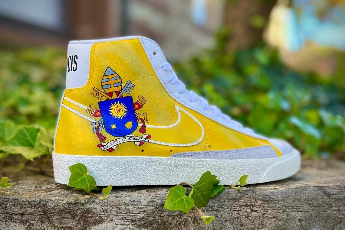 Local Lexington, Ky. shoe customizer True Blue Customs created a pair of sneakers for Pope Francis featuring the Coat of Arms.