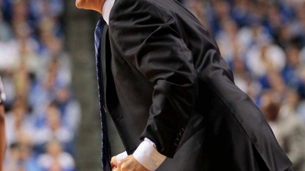 Kentucky Wildcats head coach John Calipari yelled at his team as #1 Kentucky played #5 North Carolina in the first half   on Saturday December 3, 2011  in Lexington, Ky.  Photo by Mark Cornelison | Staff