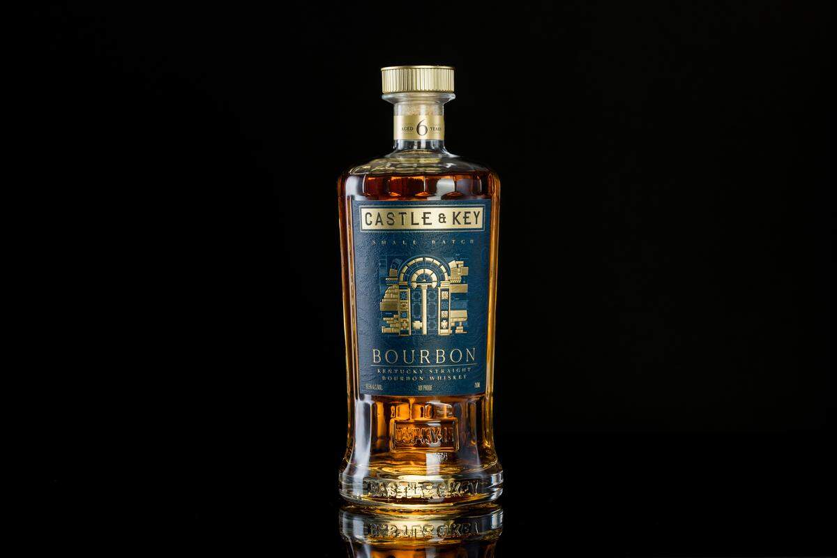 Castle & Key has released a 6-Year-old Small Batch Bourbon that is scoring well with judges in whiskey competitions. It’s available at the Kentucky distillery.