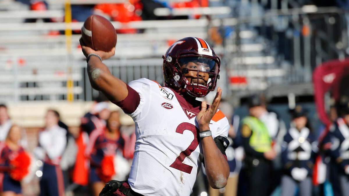 New Tennessee quarterback Hendon Hooker (2) directed Virginia Tech when the Hokies fell to Kentucky 37-30 in the 2019 Belk Bowl.