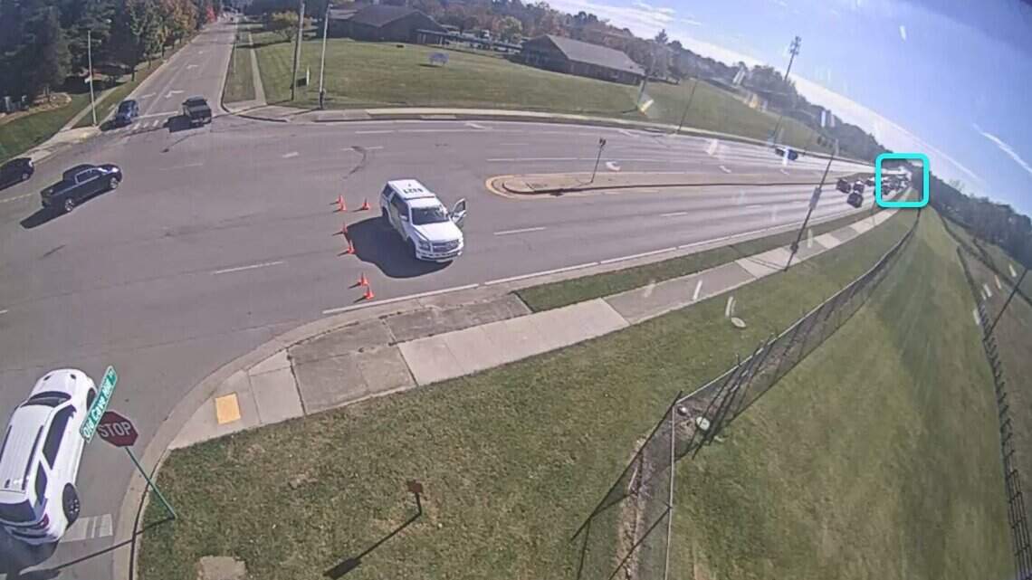 Section of a major road in Lexington shut down after crash. What we know
