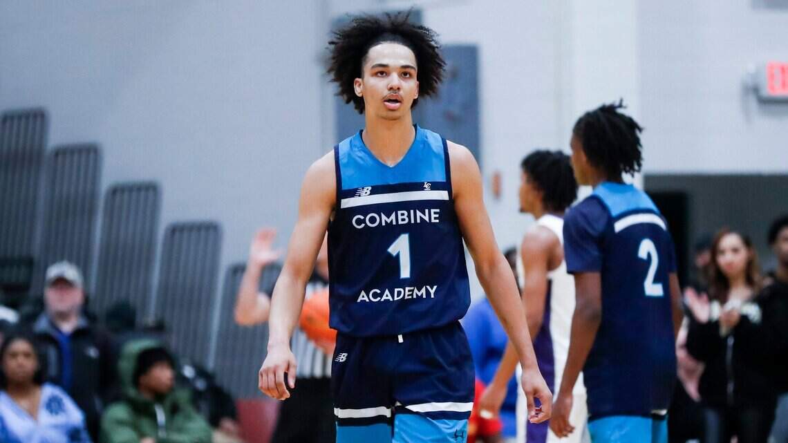 Ex-UK prospect Trentyn Flowers commits to Louisville, giving Kenny Payne a recruiting win