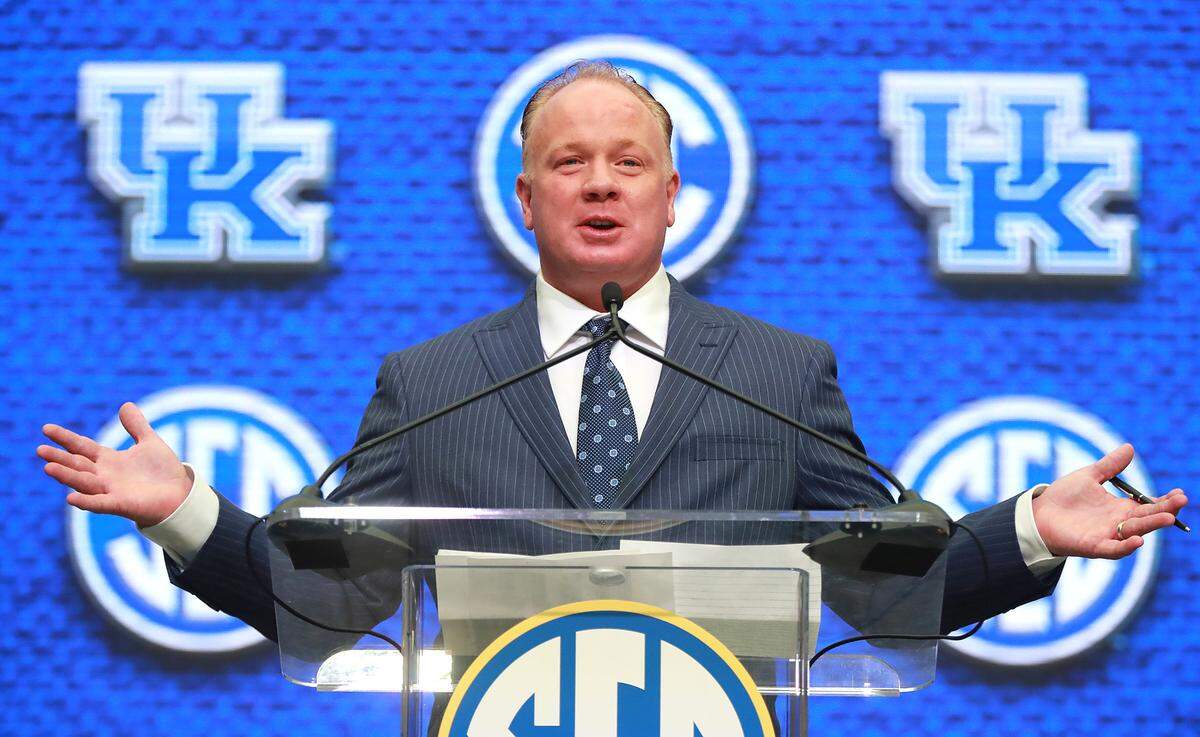 Mark Stoops is 3-2 in season-opening games as Kentucky Wildcats head football coach.