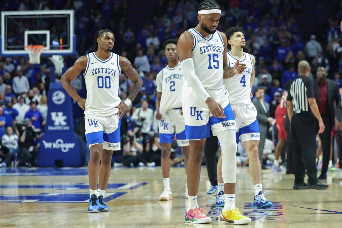 Kentucky’s players, including Ansley Almonor (15) head to the bench during a timeout in their game against Arkansas on Saturday.