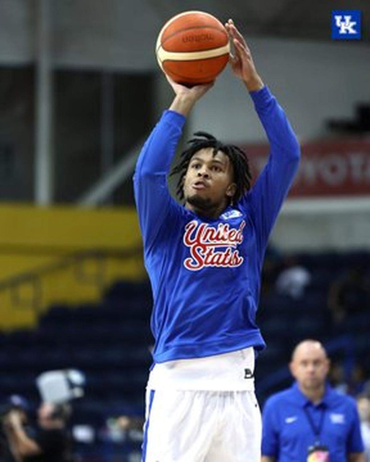 Kentucky freshman D.J. Wagner donned the United States warm-up shirt the Wildcats are wearing for this week’s GLOBL JAM in Toronto before Wednesday’s opening game vs. Germany.
