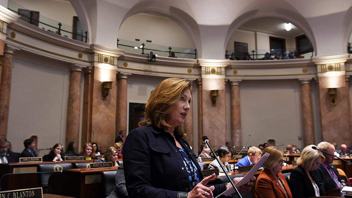 “Momnibus” bill to lower maternal mortality rates gets revived on last day of session