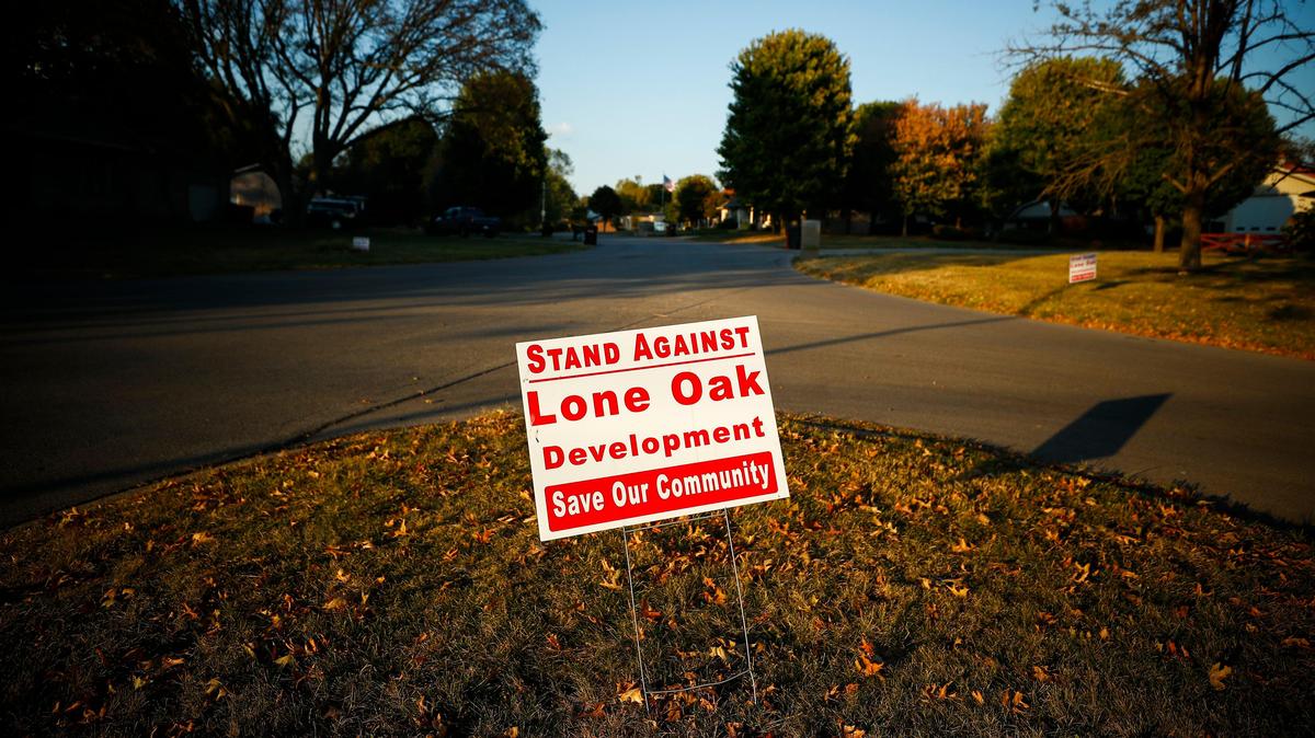 A sign along Lone Oak Drive opposing the development of Lone Oak Golf Course in Nicholasville, Ky., Wednesday, Sept. 18, 2019.
