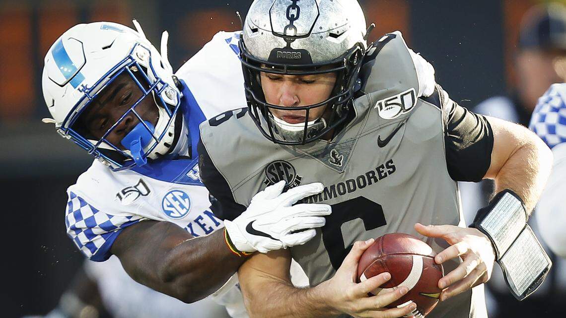 Kentucky dominates Vanderbilt on the ground and in the stands