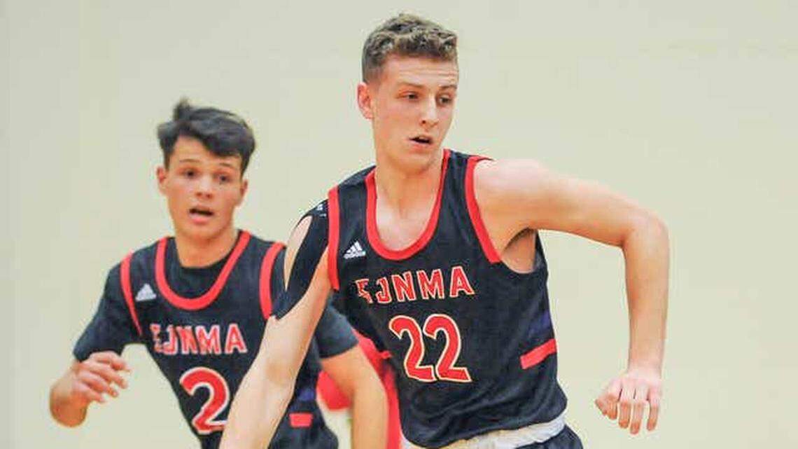 Brandin Podziemski averaged 27.6 points and 9.2 rebounds per game as a high school junior in Wisconsin.