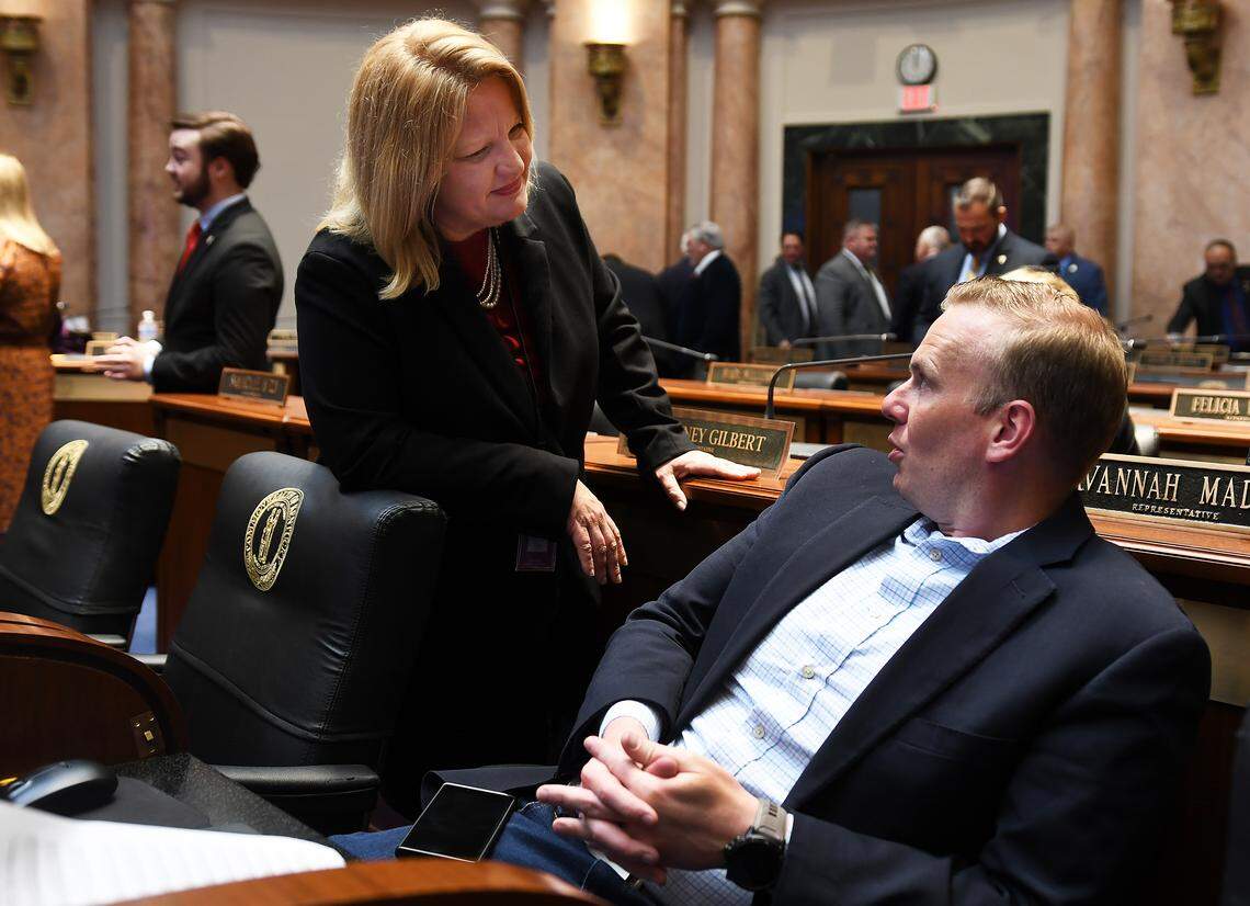 Rep. Candy Massaroni, R-Bardstown, confers with Rep. Steven Doan, R-Erlanger, before the start of the House proceedings during the 2024 General Assembly.