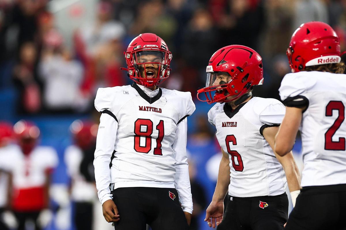 Mayfield place-kicker Lincoln Suiter (81) made all five of his point-after attempts and two field-goal tries during Friday’s win.