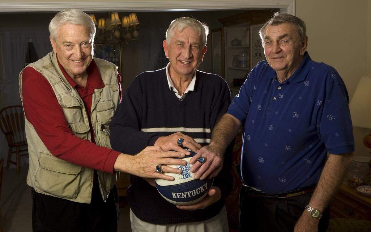 In 2008, three members of UK’s national champions of 1958 showed off their new championship rings. Vernon Hatton, center, was flanked by fellow “Fiddlin’ Five” starter John Crigler, right, and key reserve Don Mills, left.