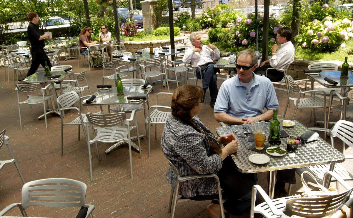 Azur is located just off Harrodsburg Road.