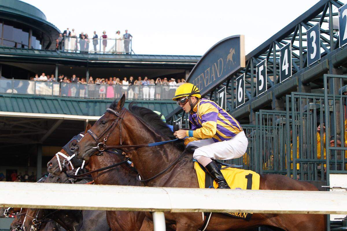 Signalman, third choice in the Blue Grass at 8-1, is familiar with Keeneland, having finished second in the Claiborne Breeders’ Futurity here last October.