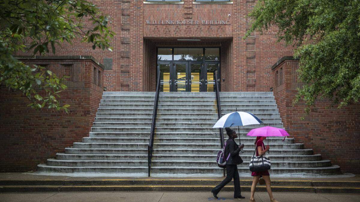 How much are state universities in Kentucky charging in tuition for the 2022-23 year? We’ve rounded up the bills.