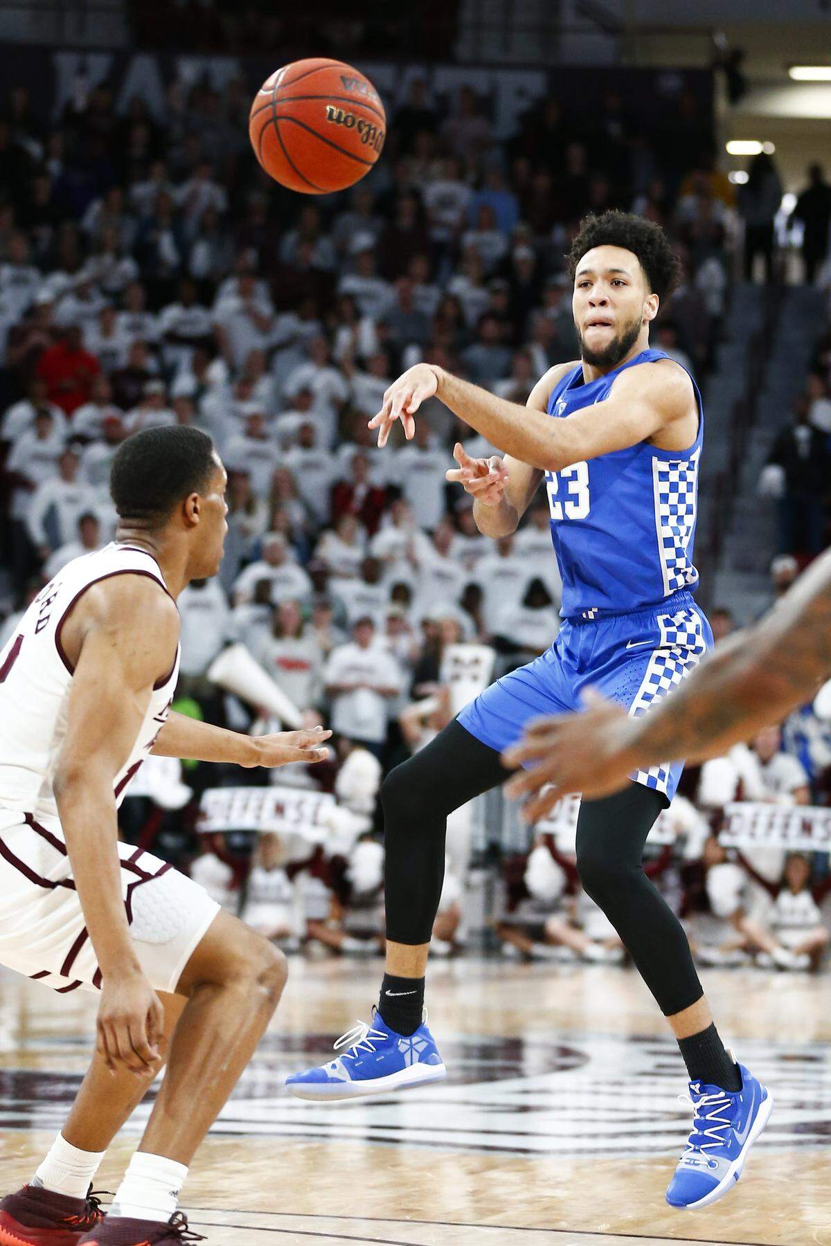 EJ Montgomery has averaged 10 rebounds in Kentucky’s last two games.