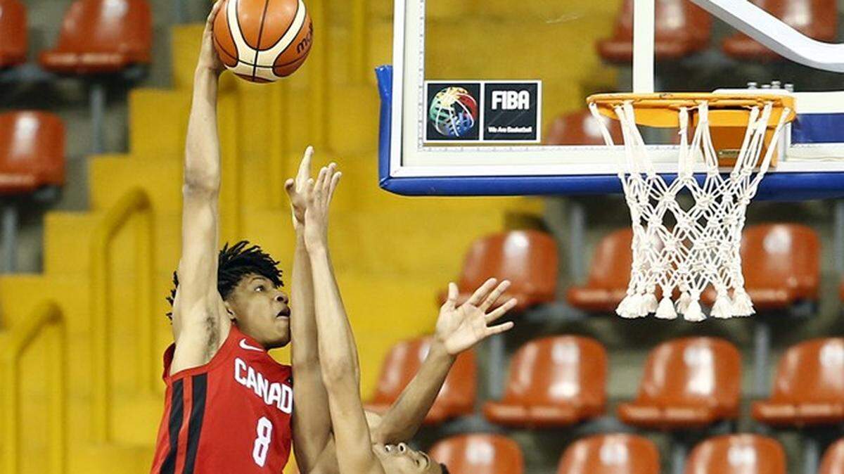 Shaedon Sharpe competed with the Canadian national junior team in a FIBA U16 event in 2019.