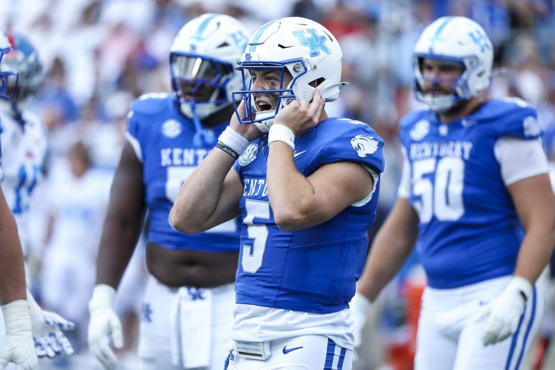 Quarterback Zach Calzada has not played for UK since suffering a shoulder injury late in the Week 2 loss to Ole Miss. Now healthy, Calzada is serving as Cutter Boley’s backup in his final college season.