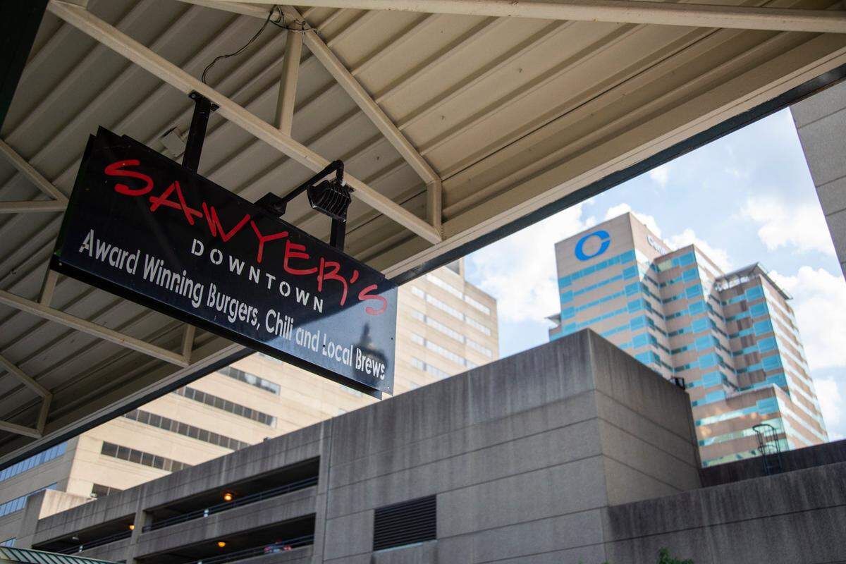 Sawyers Downtown Bar and Grill was popular with downtown office workers and Rupp Arena fans.