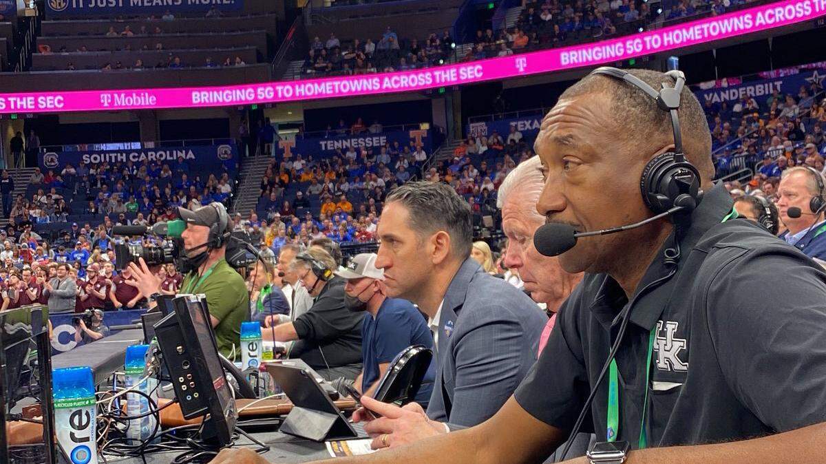 Jack Givens worked on the Kentucky basketball pregame show the past two seasons, and he’ll enter a new role as color analyst for the radio calls in 2022-23.