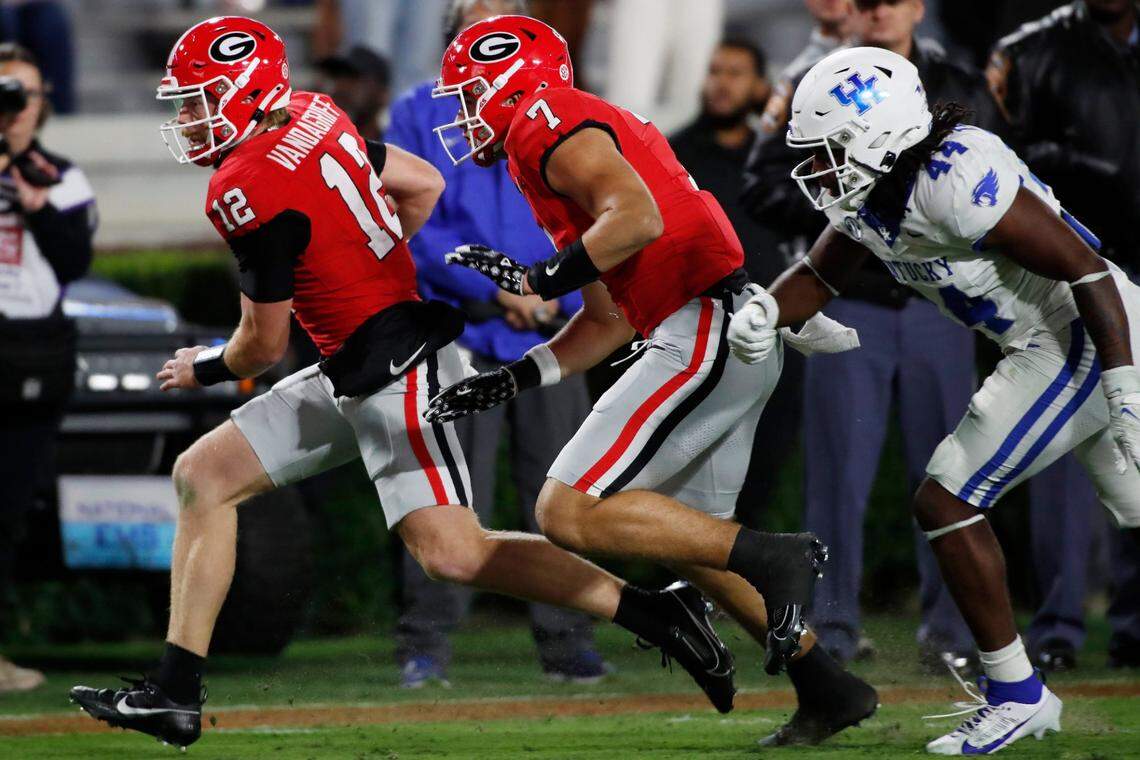 Then-Georgia backup quarterback Brock Vandagriff (12) carried the ball twice for 27 yards in the No. 1 Bulldogs’ 51-13 beatdown of No. 20 Kentucky last season. When the Dawgs and Wildcats meet this year, Vandagriff will be playing for the Cats.