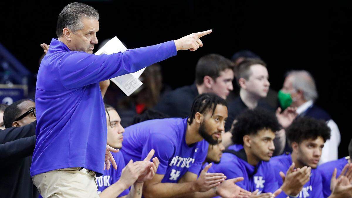 Kentucky will continue to play 18 SEC men's basketball games each season even after Oklahoma and Texas join the league, but the current rotation structure will change.