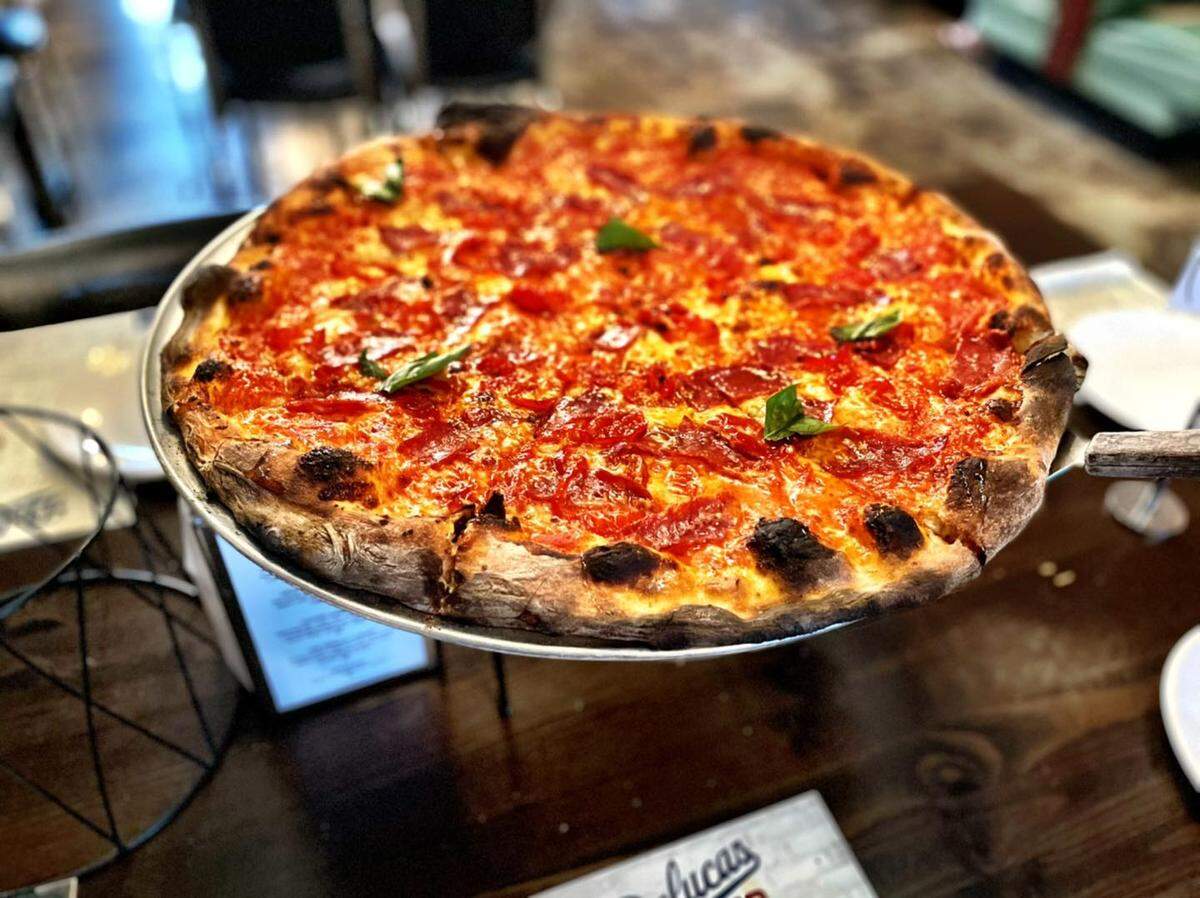 A new restaurant called Frankie DeLuca’s will be coming to Versailles this fall, serving pizza and other items from the menu of Deluca’s Pizza in Hot Springs. The Versailles location will be in the former Napa Prime spot.