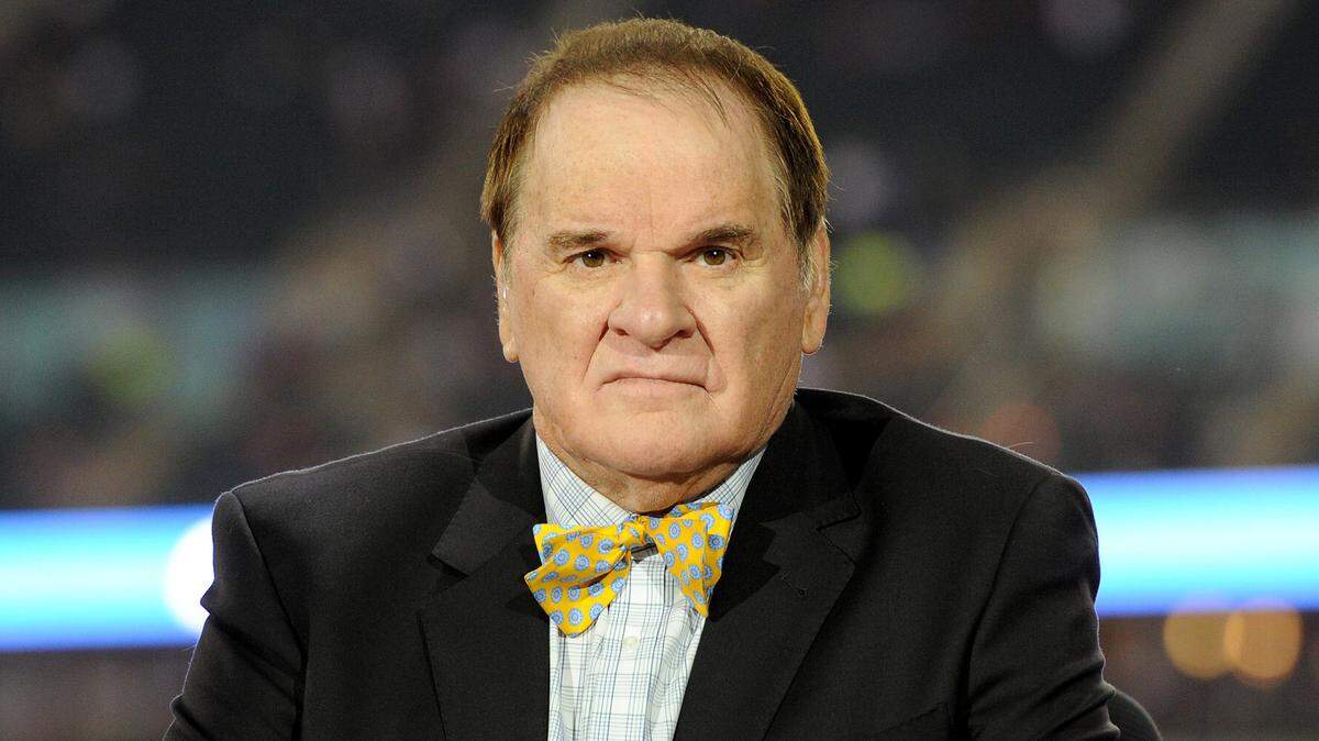Pete Rose on the Fox Sports set for the 2016 World Series in Cleveland.