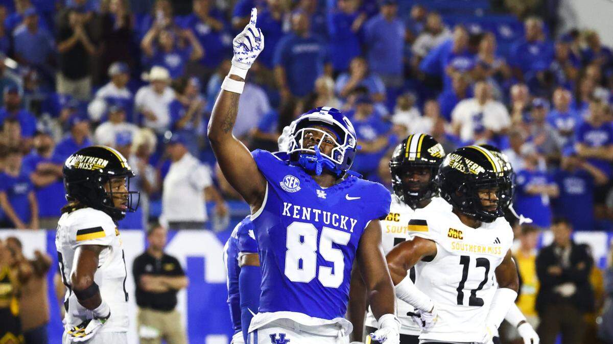 Where to watch, how to follow Saturday’s Kentucky football game vs. South Carolina