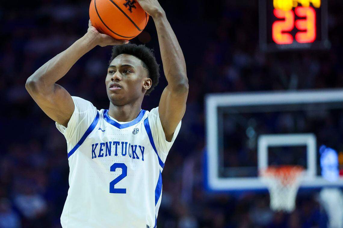 Kentucky guard Jaxson Robinson (2) and the No. 10 Wildcats will open SEC play Saturday morning against undefeated and No. 7 Florida (13-0).