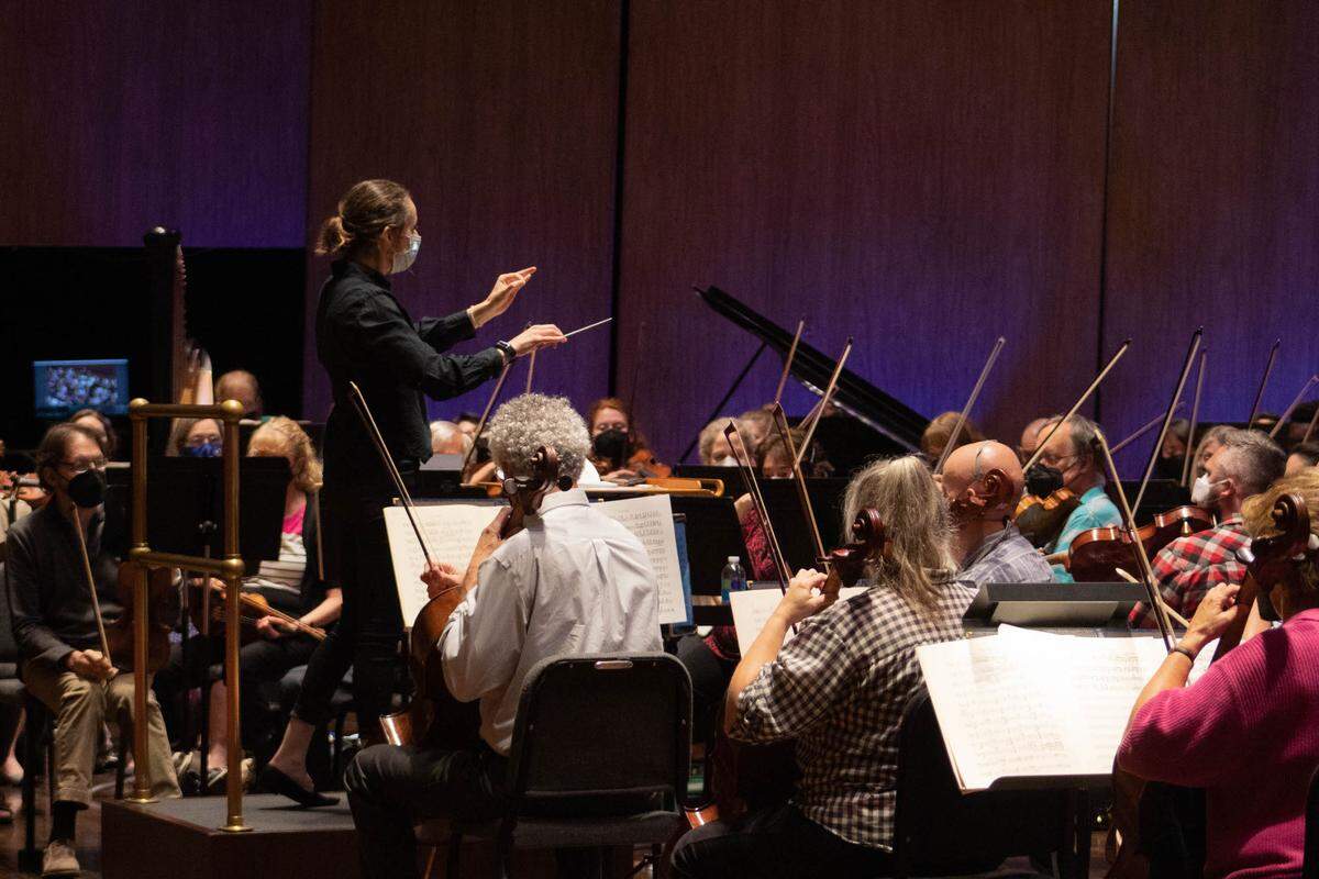 Melisse Brunet was guest conductor with the Lexington Philharmonic in December and musicians noticed an immediate rapport with her.