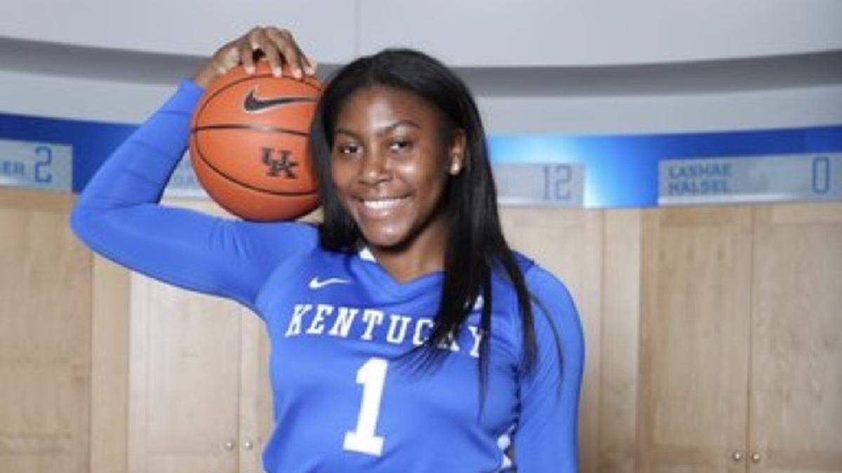 Deasia Merrill, a 6-foot-2 forward from Villa Rica, Ga., posted a photo from her visit to Kentucky on Twitter. A top 100 player in the 2019 class, Merrill has the type of high motor that will complement UK’s style of play, All-Star Girls Report’s Bret McCormick said.