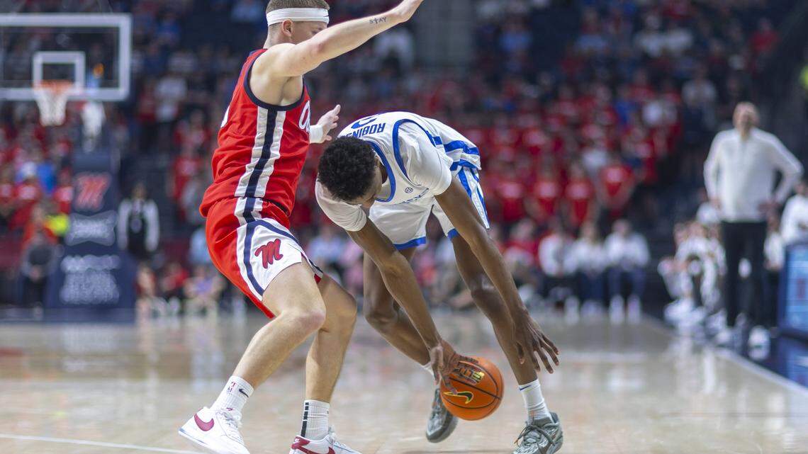 Five things you need to know from No. 14 Kentucky’s 98-84 loss to No. 25 Mississippi