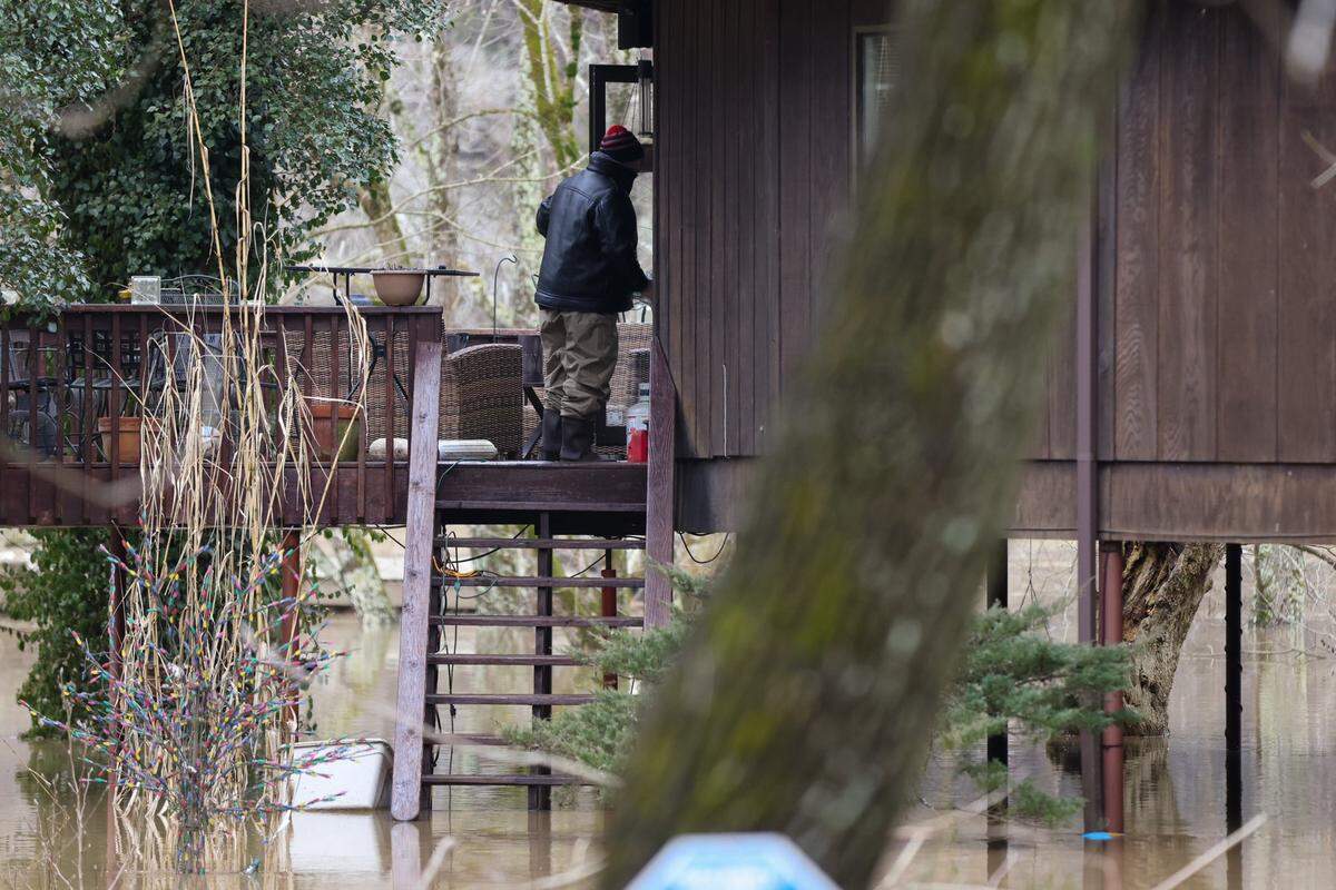 The Lexington Fire Department had to evacuate some homes on Beach Road after heavy rain caused flooding along the Kentucky River on Monday, March 1, 2021.