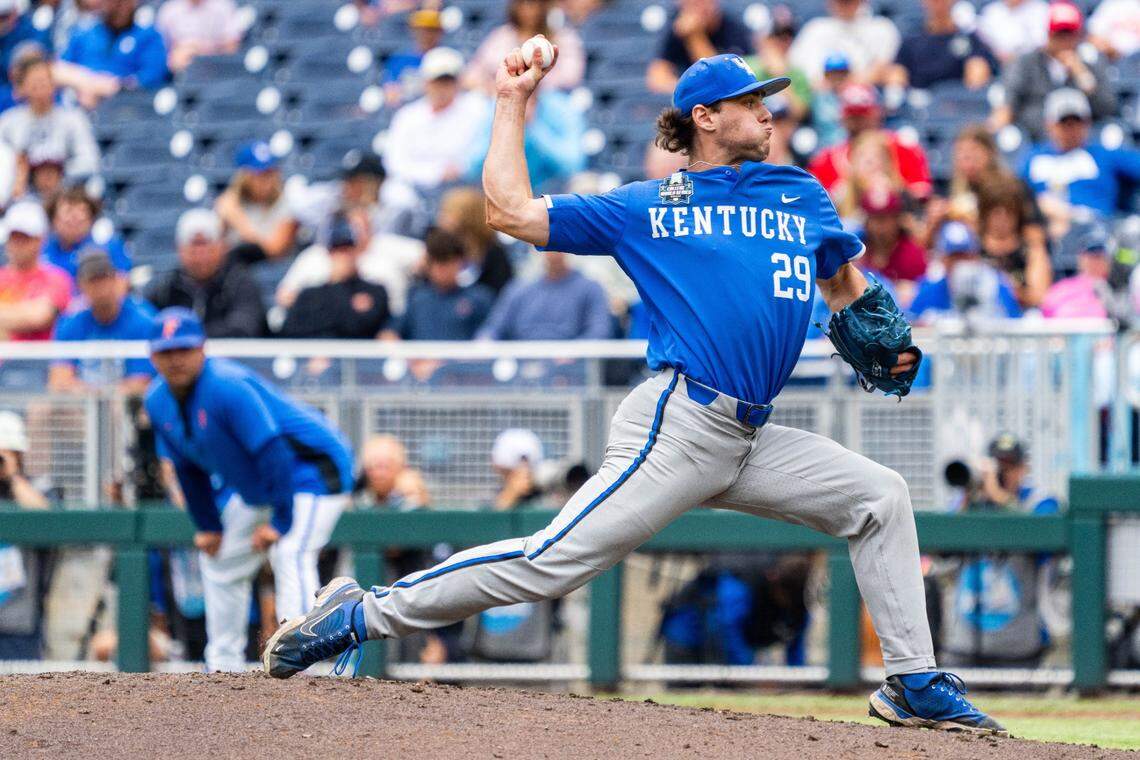 Jun 19, 2024; Omaha, NE, USA; Kentucky Wildcats pitcher Robert Hogan (29) pitches against the Florida Gators during the third inning at Charles Schwab Field Omaha. Mandatory Credit: Dylan Widger-USA TODAY Sports