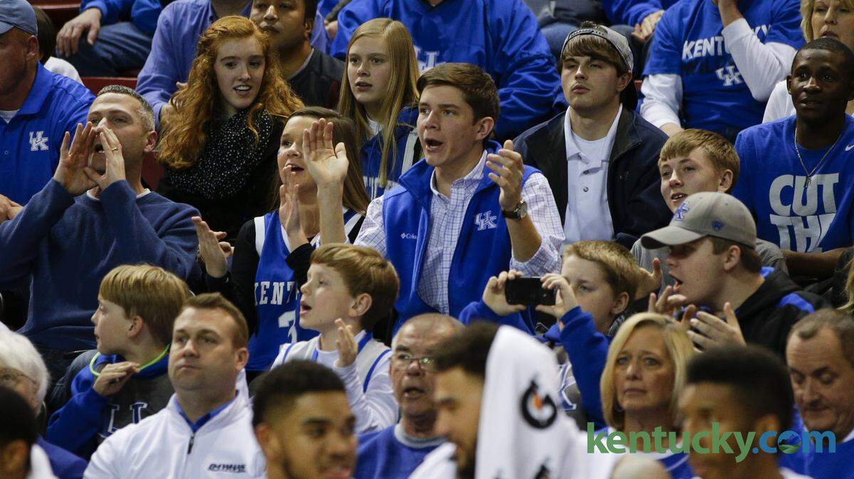 Kentucky fans started chanting 'Go Big Blue' during the Cats' game at Mississippi State.