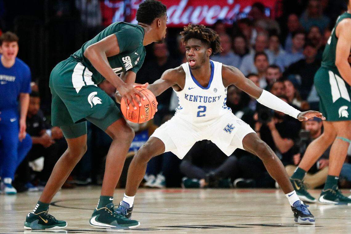 Kahlil Whitney (2) only played 18 games at Kentucky during his college basketball career.