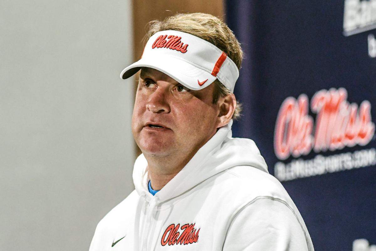 Lane Kiffin is now 2-0 against Kentucky as a first-year head coach at his schools. In 2009, Kiffin’s sole season as Tennessee head coach, he led the Volunteers to a 30-24 overtime victory over the Wildcats in Lexington. Last year, Kiffin’s first at Mississippi, he directed the Rebels to a 42-41 OT win over UK at Kroger Field.